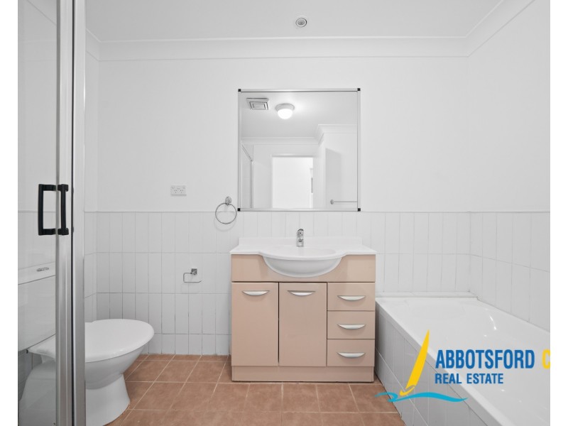 30/7-9 King Street, Campbelltown NSW 2560