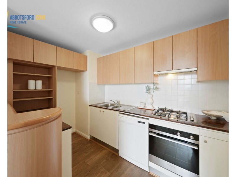 11/27 Bennelong Parkway, Wentworth Point NSW 2127