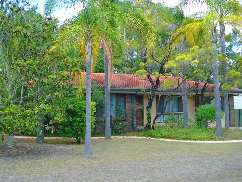 22 Lowanna Drive, Ashmore QLD 4214