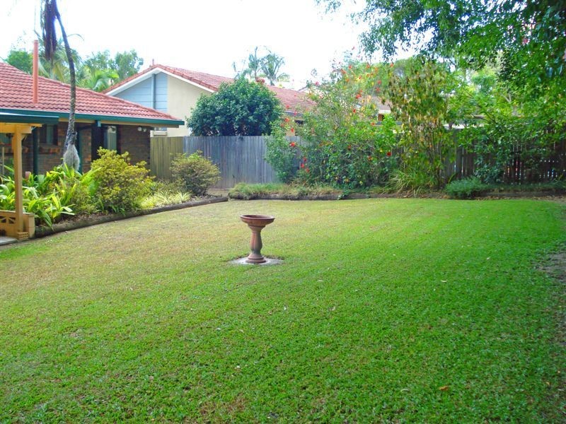 22 Lowanna Drive, Ashmore QLD 4214