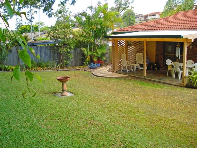 22 Lowanna Drive, Ashmore QLD 4214