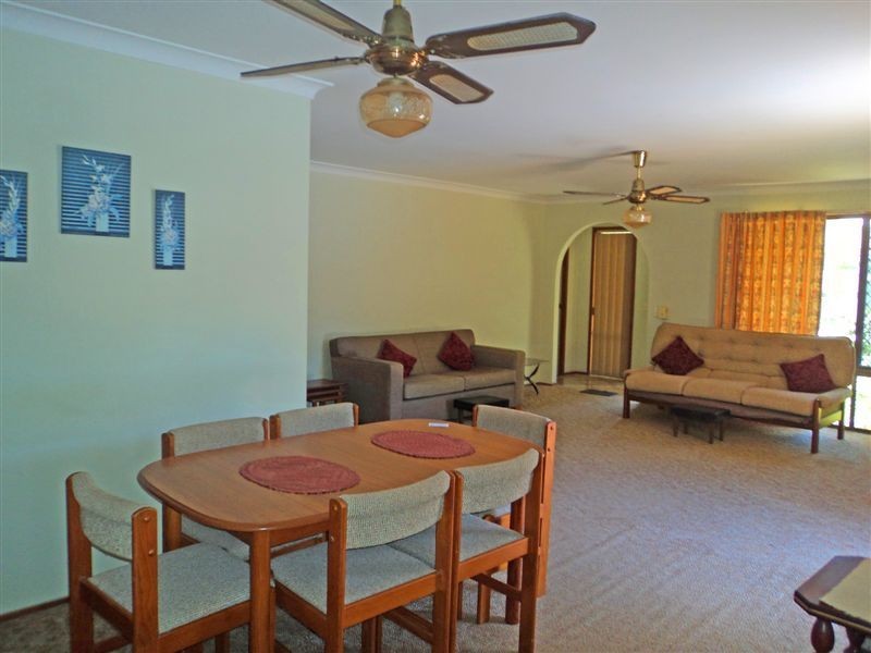 4 Roba Place, Ashmore QLD 4214