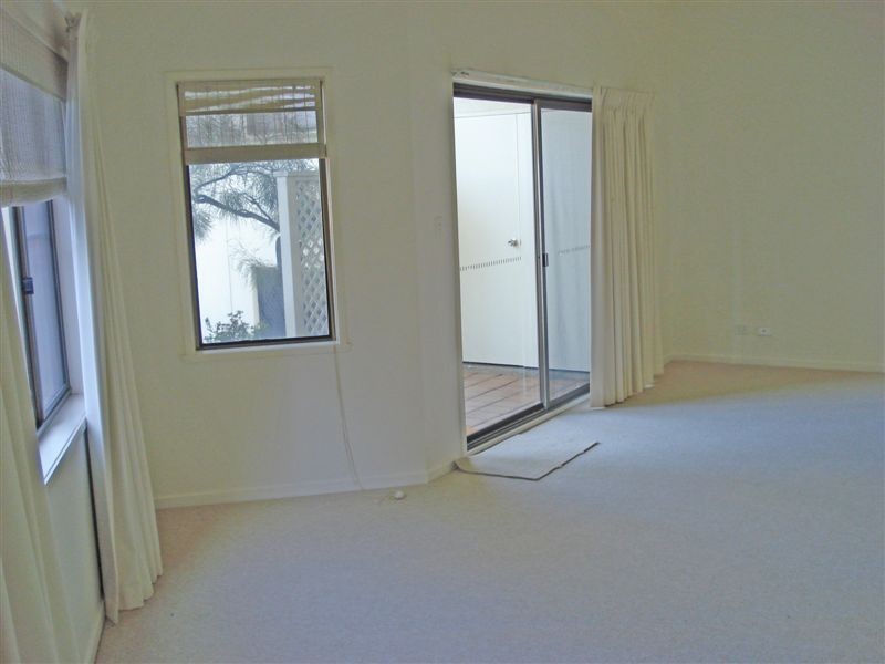 Ashmore QLD 4214