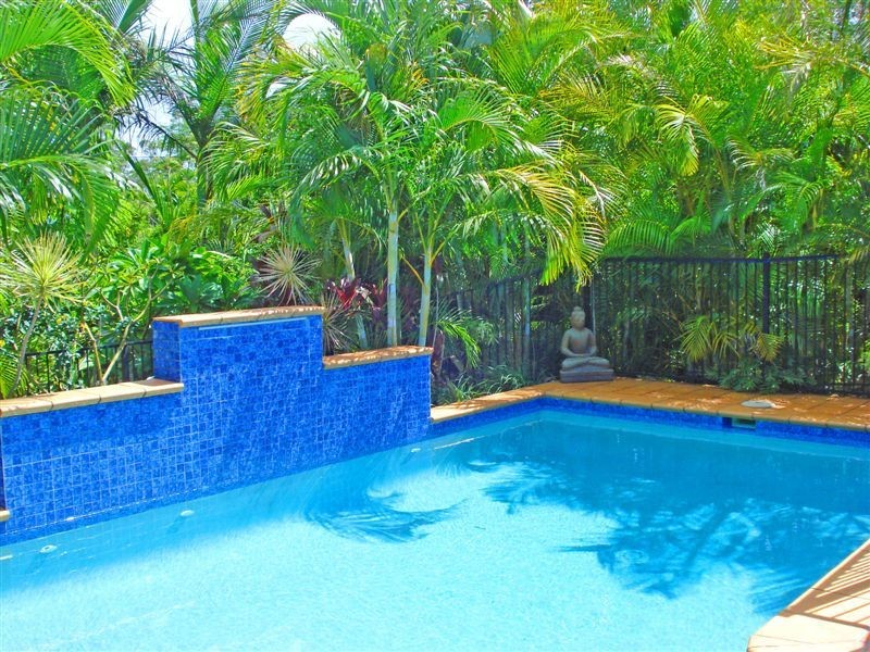 14 Canterbury Chase, Ashmore QLD 4214