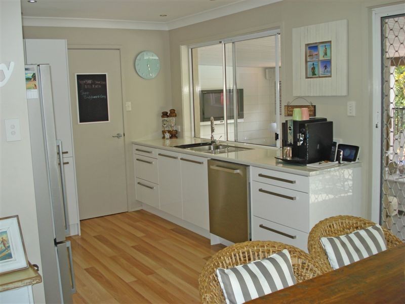 14 Canterbury Chase, Ashmore QLD 4214