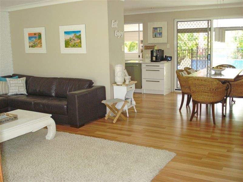 14 Canterbury Chase, Ashmore QLD 4214