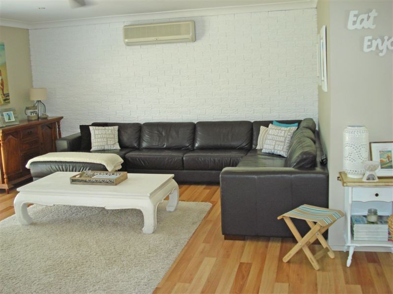 14 Canterbury Chase, Ashmore QLD 4214