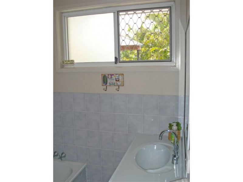 14 Canterbury Chase, Ashmore QLD 4214