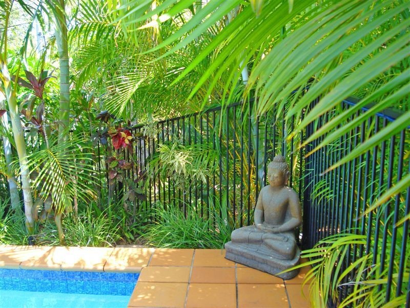 14 Canterbury Chase, Ashmore QLD 4214