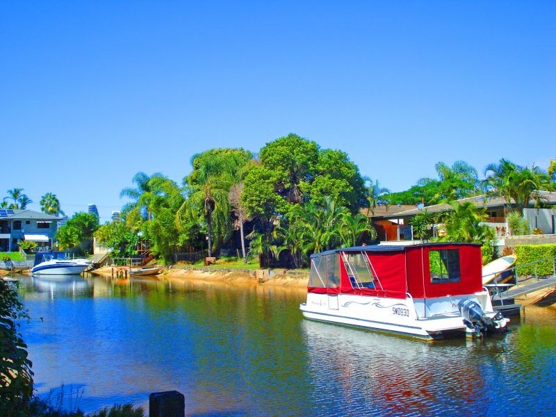 Broadbeach Waters QLD 4218