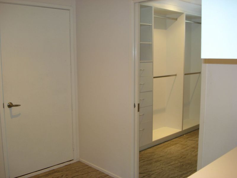 Broadbeach Waters QLD 4218