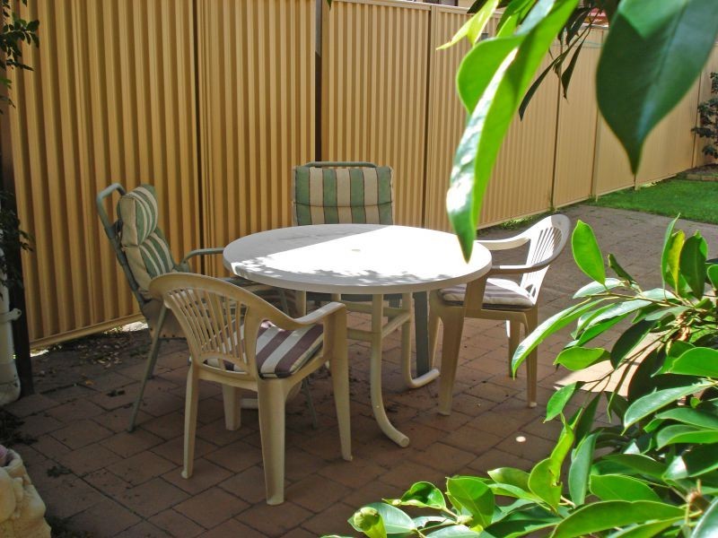 55/37 St Kevins Ave, Benowa QLD 4217