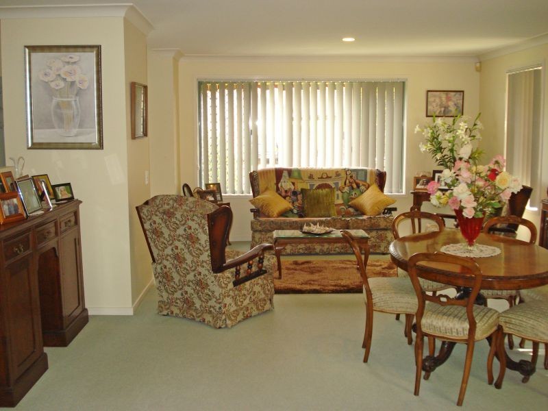 11 Pennsylvania Avenue, Varsity Lakes QLD 4227