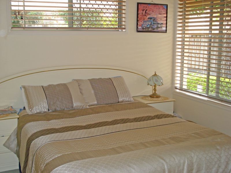 11 Pennsylvania Avenue, Varsity Lakes QLD 4227