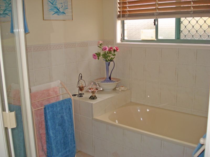 11 Pennsylvania Avenue, Varsity Lakes QLD 4227