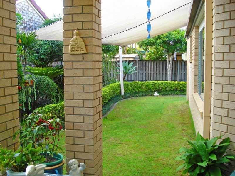 11 Pennsylvania Avenue, Varsity Lakes QLD 4227