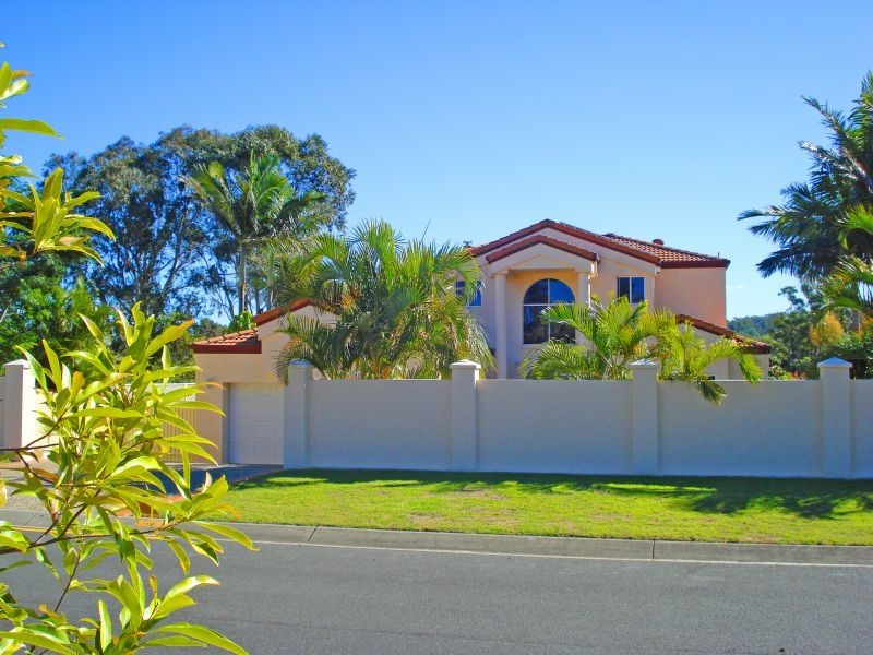 15 Forest Hills Ct, Parkwood QLD 4214