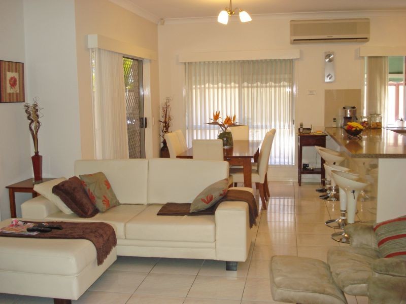 15 Forest Hills Ct, Parkwood QLD 4214