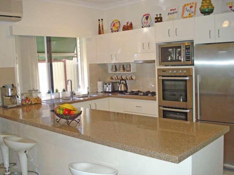 15 Forest Hills Ct, Parkwood QLD 4214