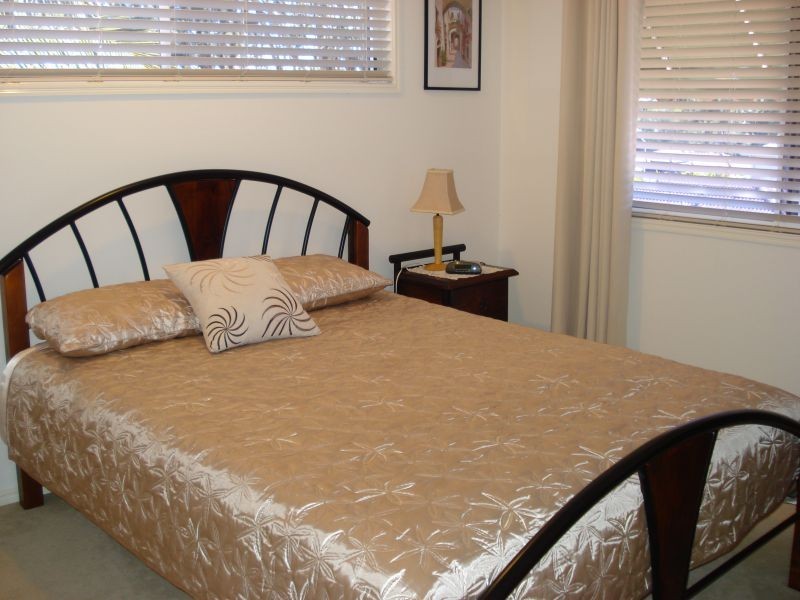 15 Forest Hills Ct, Parkwood QLD 4214