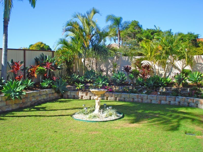 15 Forest Hills Ct, Parkwood QLD 4214