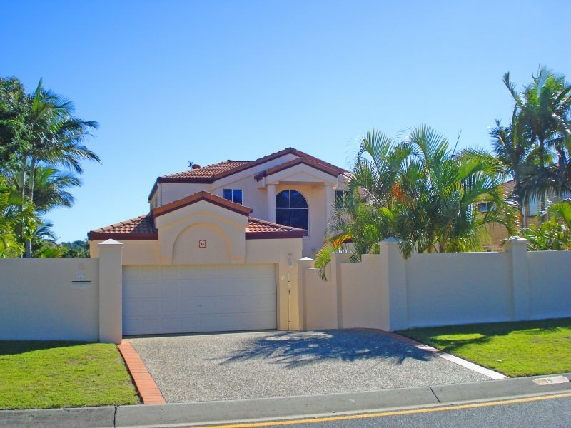 15 Forest Hills Ct, Parkwood QLD 4214