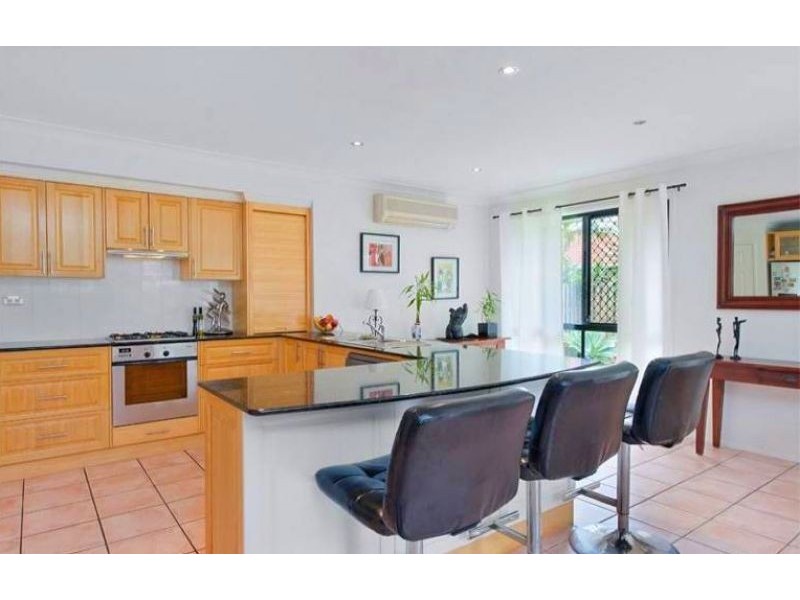 42 Sickle Avenue, Hope Island QLD 4212