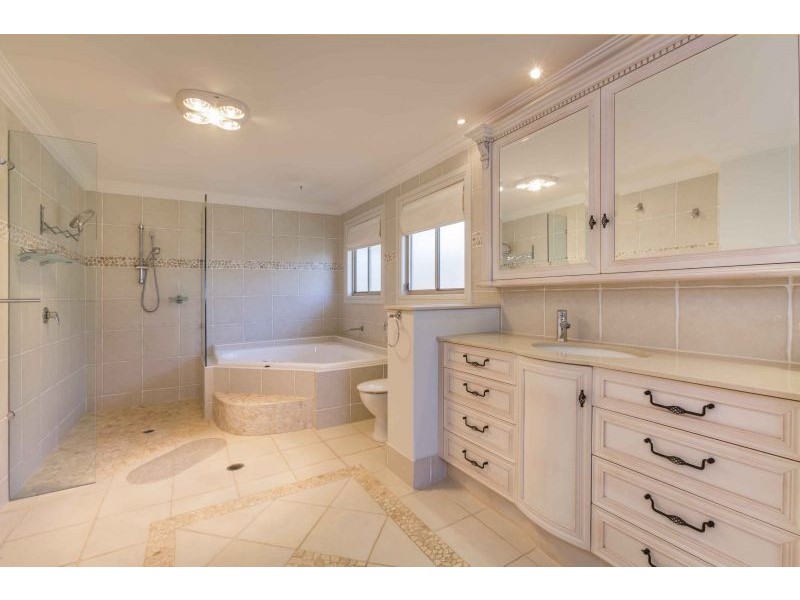 791 Ashmore Rd, Molendinar QLD 4214