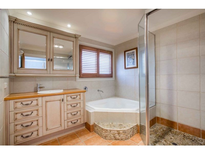 791 Ashmore Rd, Molendinar QLD 4214