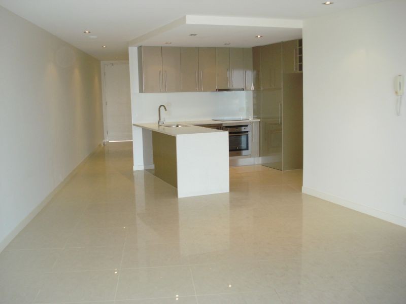 19 3046 Quay South Drive, Carrara QLD 4211