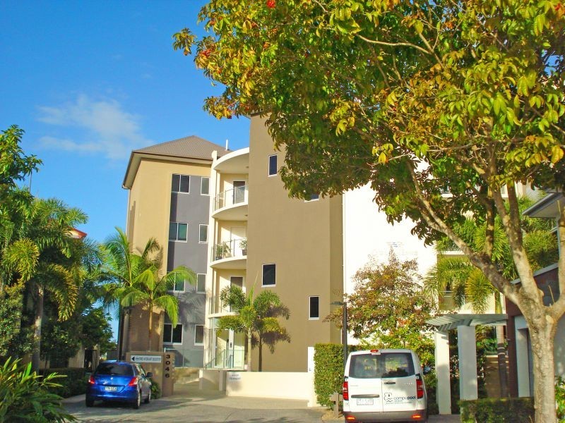 19 3046 Quay South Drive, Carrara QLD 4211