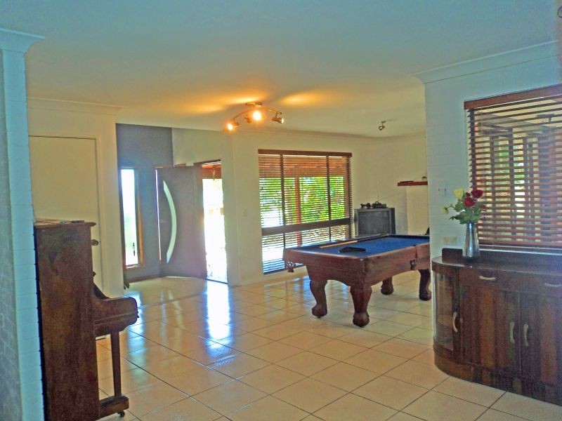 33 Binalong Drive, Ashmore QLD 4214