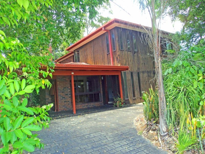 33 Binalong Drive, Ashmore QLD 4214