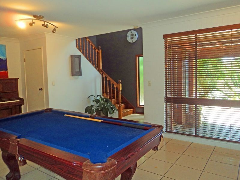 33 Binalong Drive, Ashmore QLD 4214