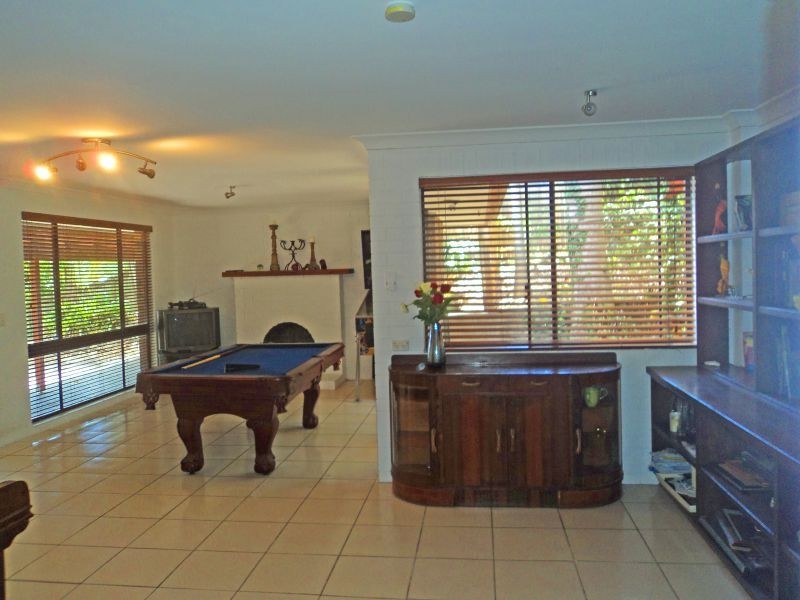 33 Binalong Drive, Ashmore QLD 4214