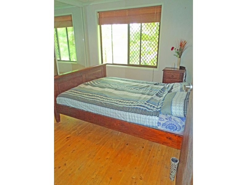 33 Binalong Drive, Ashmore QLD 4214