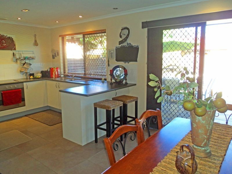 2/18 Galloway Drive, Ashmore QLD 4214