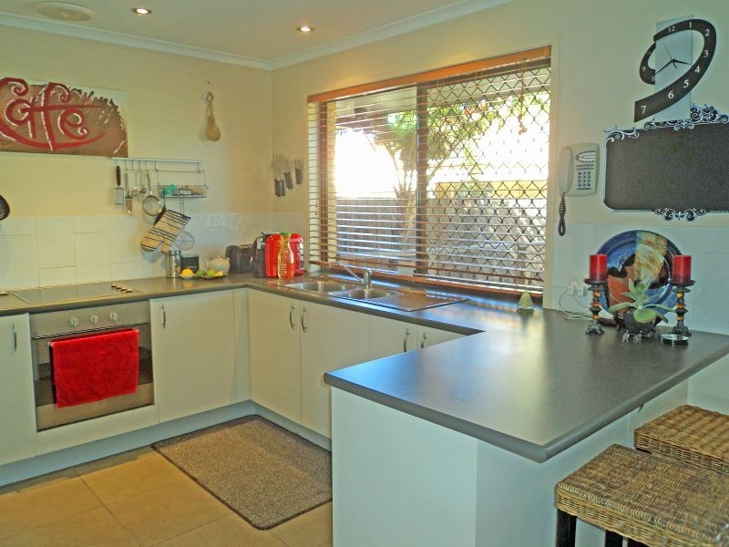 2/18 Galloway Drive, Ashmore QLD 4214