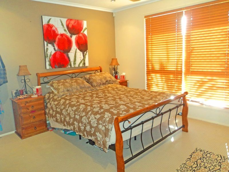 2/18 Galloway Drive, Ashmore QLD 4214