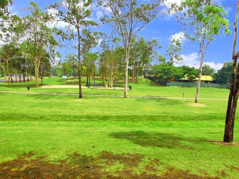 2/18 Galloway Drive, Ashmore QLD 4214