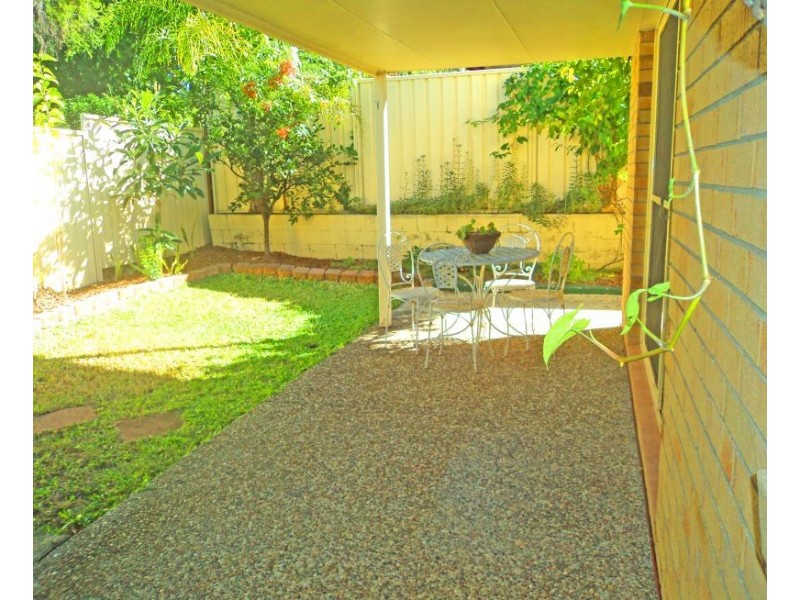 2/14 Louise Street, Southport QLD 4215