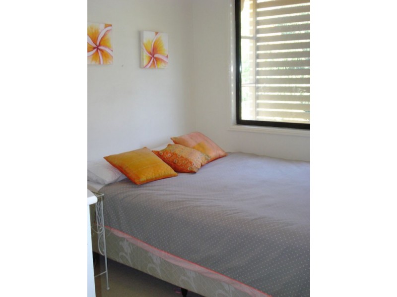 2/141 Cotlew Street, Ashmore QLD 4214