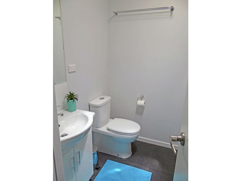 Ashmore QLD 4214