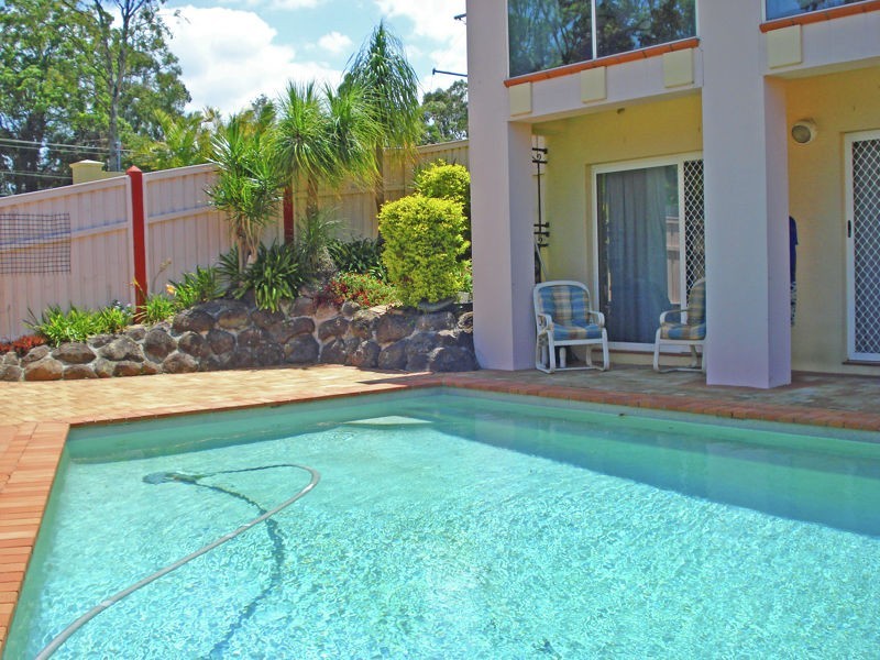 1/291 ASHMORE ROAD, Benowa QLD 4217