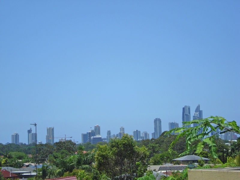 1/291 ASHMORE ROAD, Benowa QLD 4217