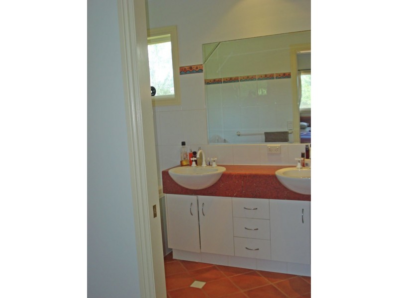 1/291 ASHMORE ROAD, Benowa QLD 4217