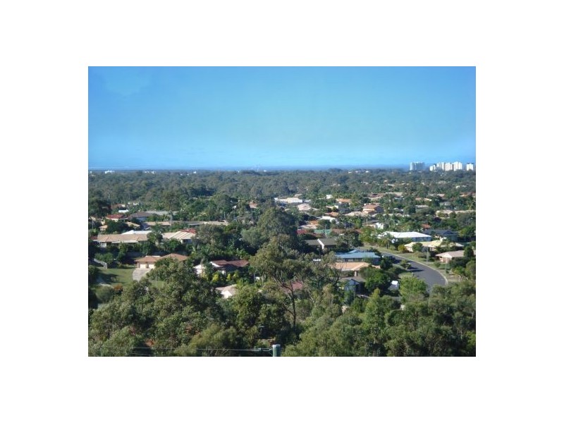 27 Zane St, Molendinar QLD 4214