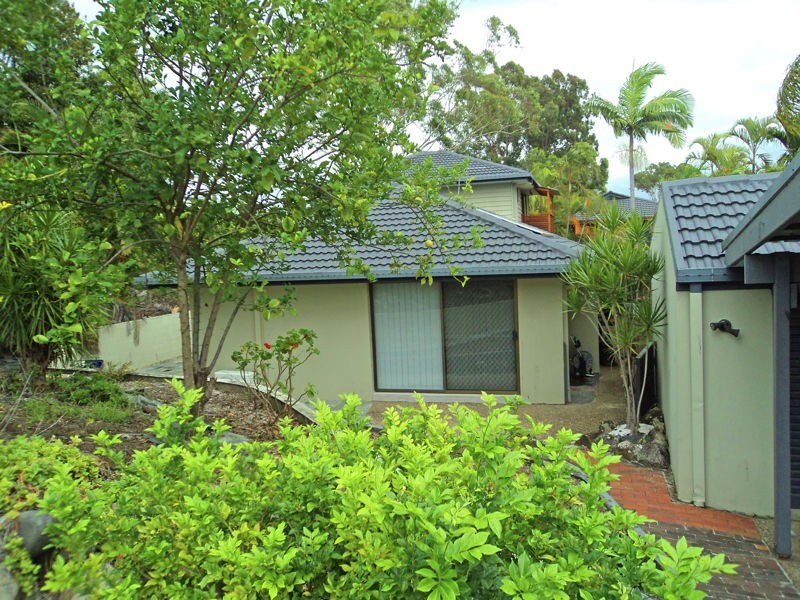 2 Tallowood Road, Ashmore QLD 4214