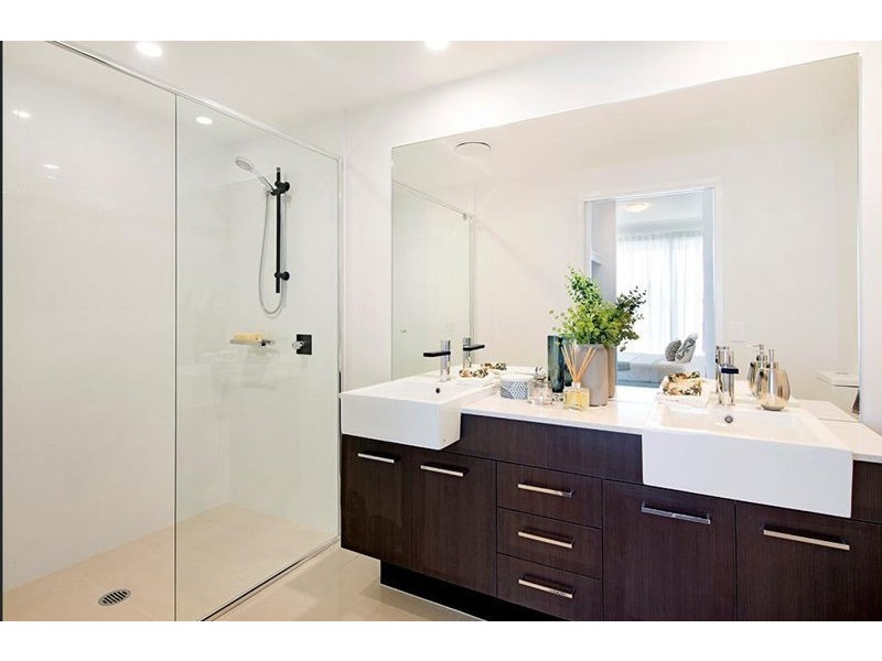 Varsity Lakes QLD 4227