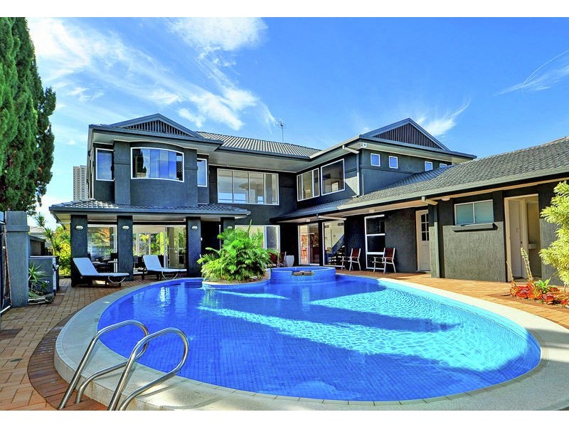 Paradise Waters QLD 4217